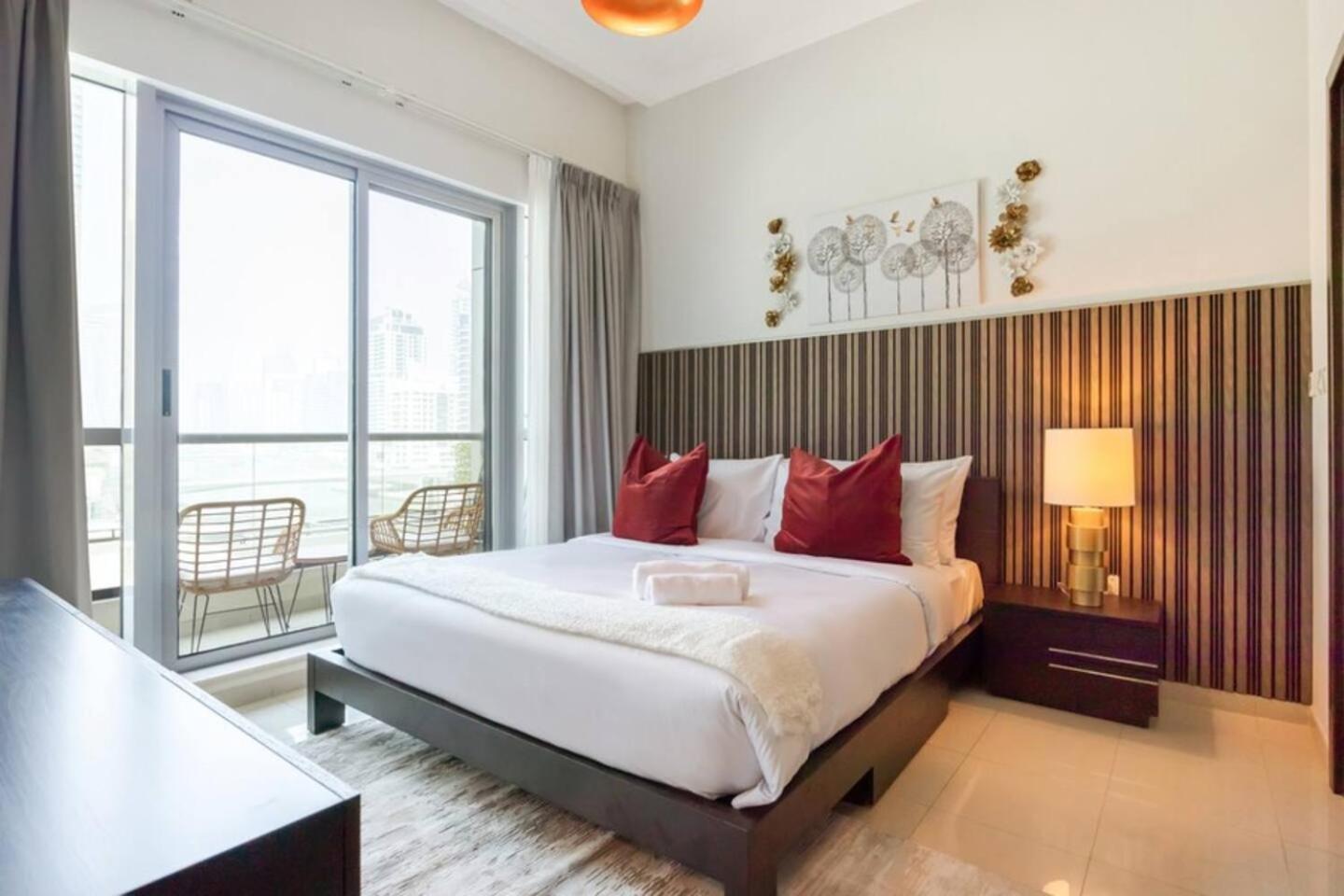 Luxurious 1 Bedroom Apartment In The Dubai Marina! Kültér fotó
