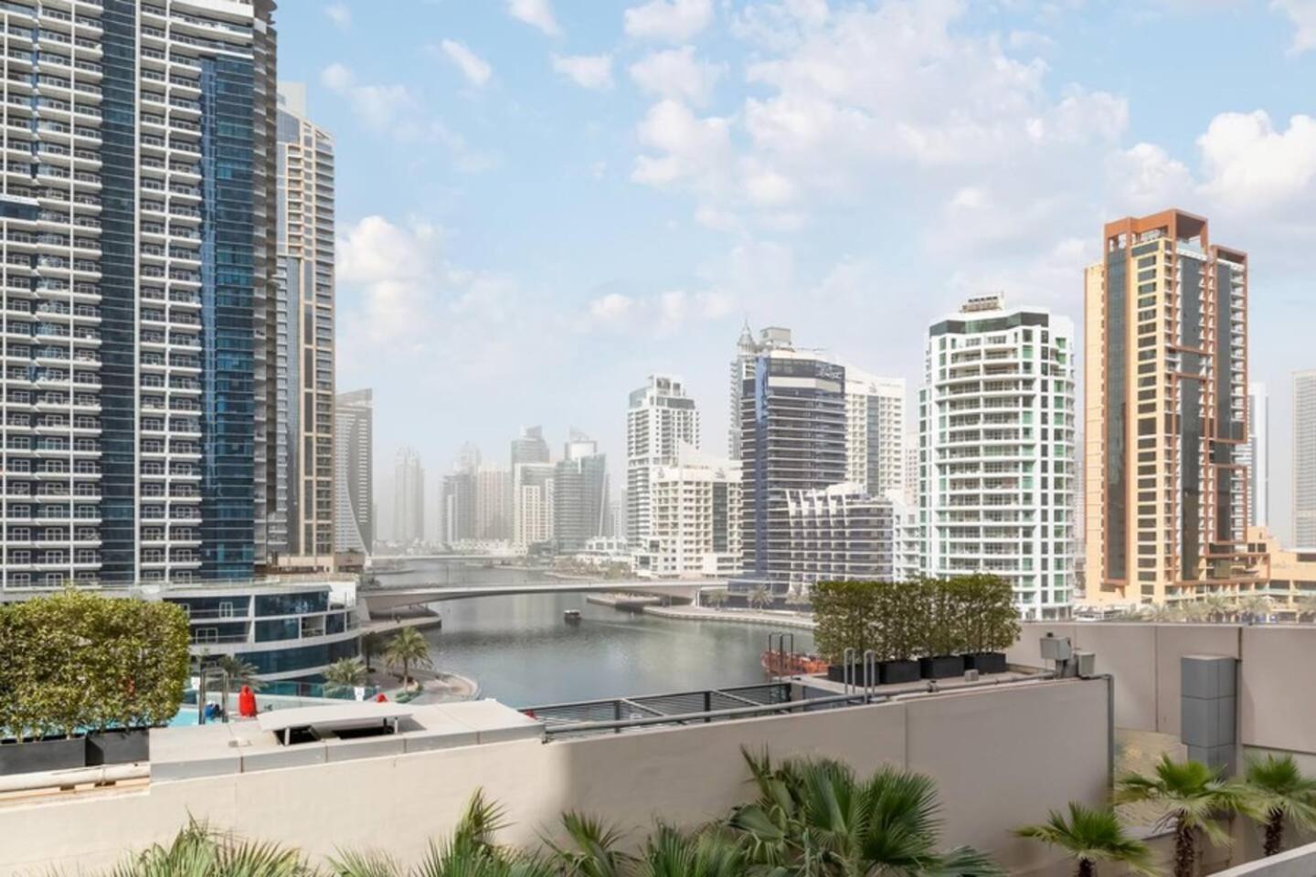 Luxurious 1 Bedroom Apartment In The Dubai Marina! Kültér fotó